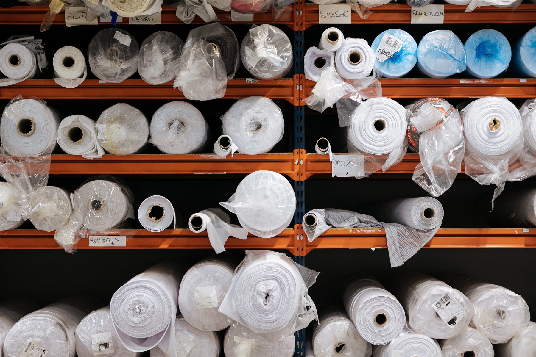 Sublimatieprint op stof in de fabriek